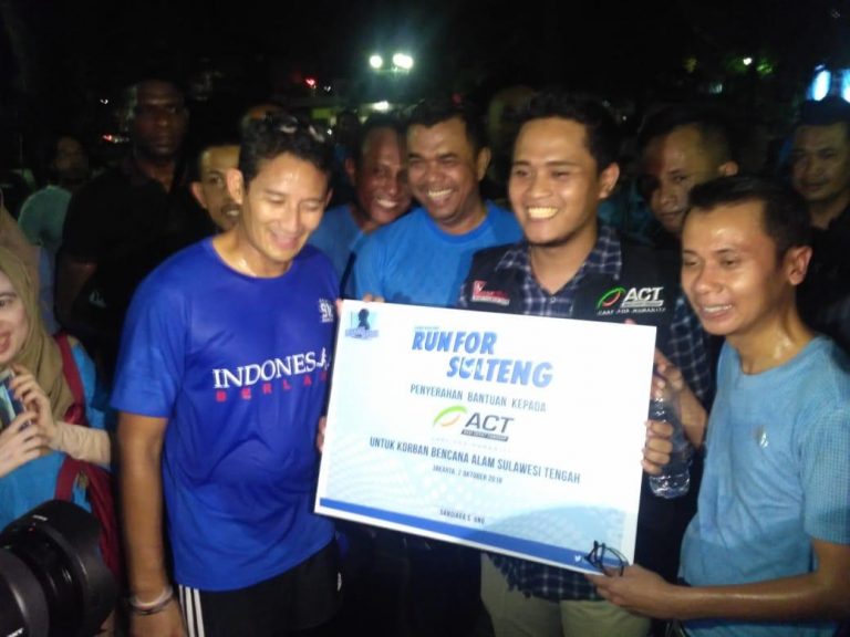 Bantu Korban Gempa di Palu dan Donggala, Sandiaga Uno Lari 5,2 Kilometer