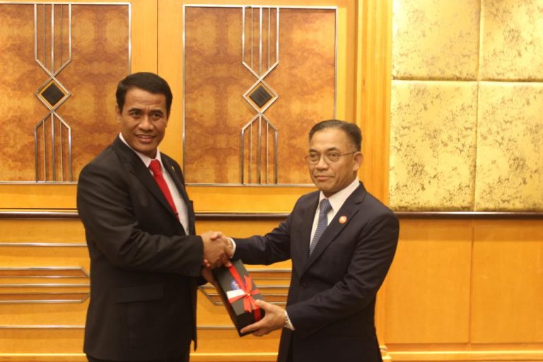 Persahabatan Amran dengan Dato Ali Apong membuahkan Kerjasama Bidang Pangan