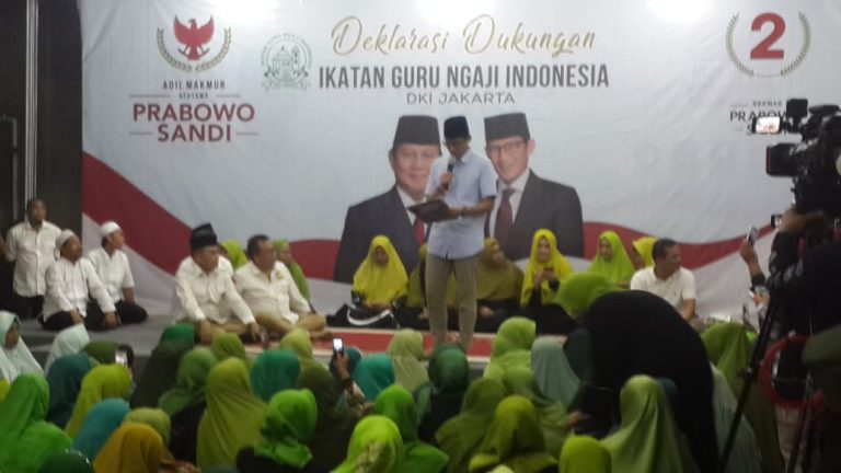 Geruduk Seknas, Emak-emak Pengajian IGNI Doakan Prabowo jadi Presiden