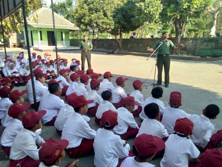Penyuluhan Wasbang Jadi Program Non Fisik di TMMD Reg-103