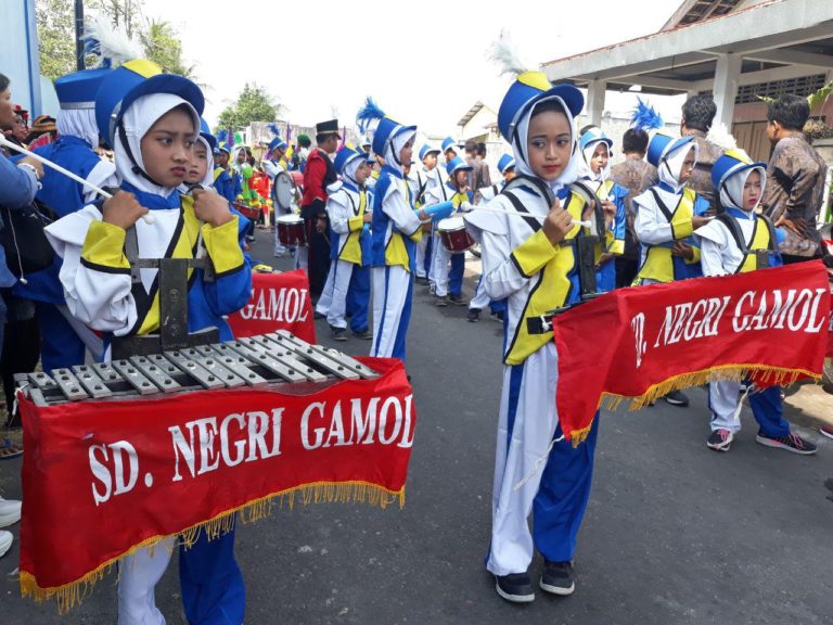 Persiapan Marching Band SD Gamol Sebelum Tampil