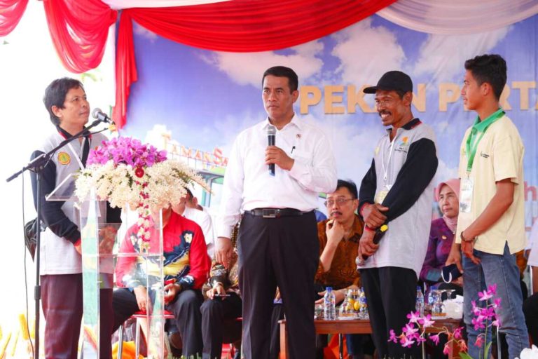 Atasi Paceklik, Mentan Tawarkan Solusi Pemanfaatan Lahan Rawa