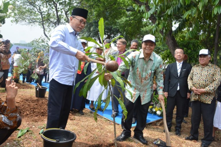 Ketua MPR Dukung Kolaborasi Lintas Agama dalam Pelestarian Hutan Tropis Indonesia