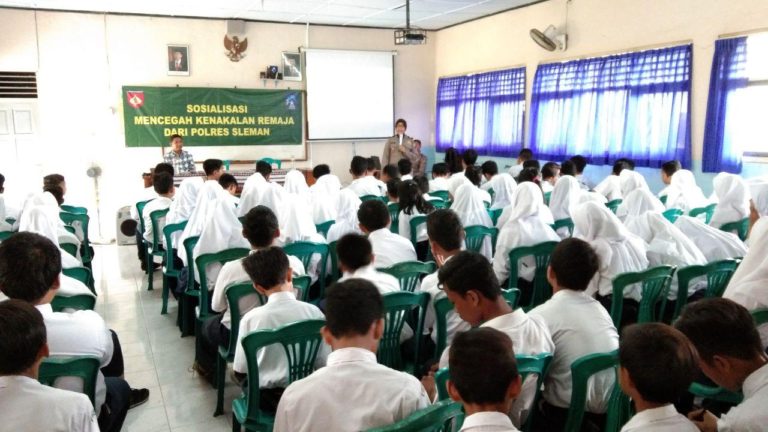 Sasar Murid SMP Satgas TMMD Libatkan Polres Sleman Beri Penyuluhan Kenakalan Remaja