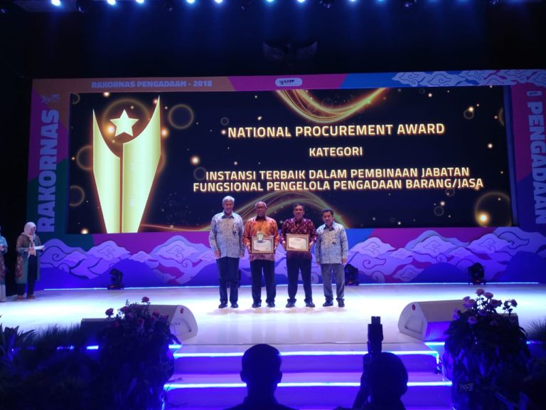 Kementan Raih Penghargaan Pengadaan Nasional 2018 Kategori Instansi Terbaik