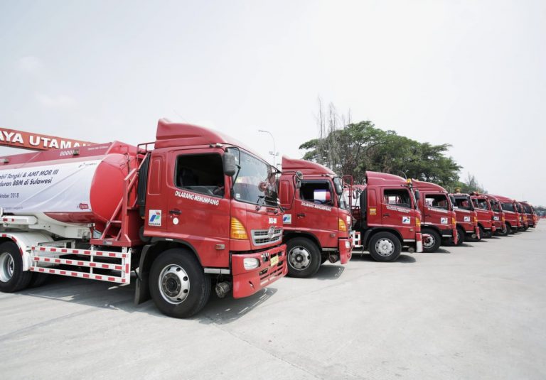 Pertamina Kirimkan Bantuan Mobil Tangki ke Sulawesi