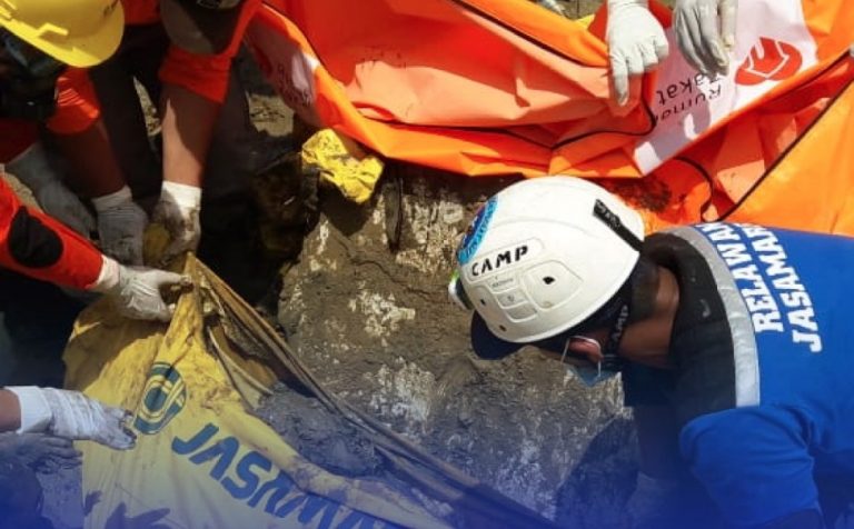 Sempat Tertahan, Tim Relawan Jasa Marga Akhirnya Tembus Daerah Palu