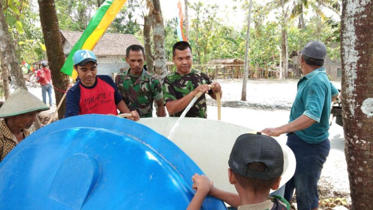 Air Bersih Datang Warga Temuwuh Girang
