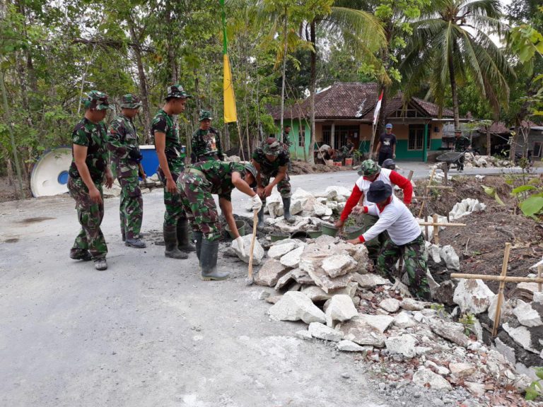 TMMD Lestarikan Budaya Gotong Royong