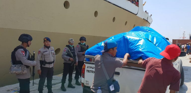 Terkendala Akses Darat, Pertamina kirim Bantuan dari Kalimantan