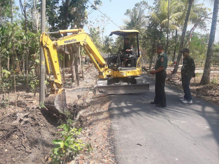 Alat berat Excavator di perlukan dalam Pra TMMD