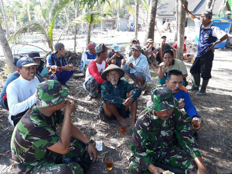 Ciptakan Kebersamaan TNI Dan Masyarakat Ngobrol Bareng