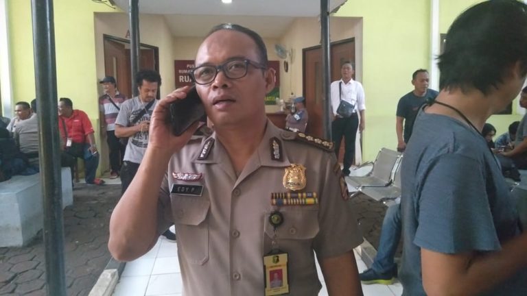 Polisi Minta Keluarga Bawa Barang Pribadi Korban Pesawat Lion Air untuk Identifikasi