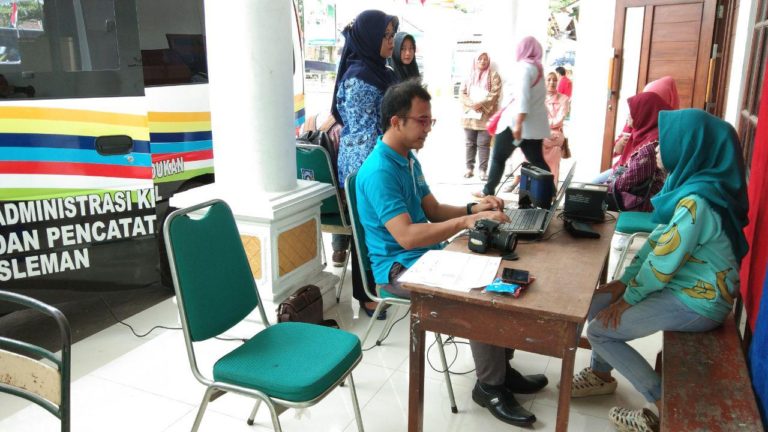 Disdukcapil Sleman Lakukan Pelayanan Perekaman E-KTP Secara Maksimal
