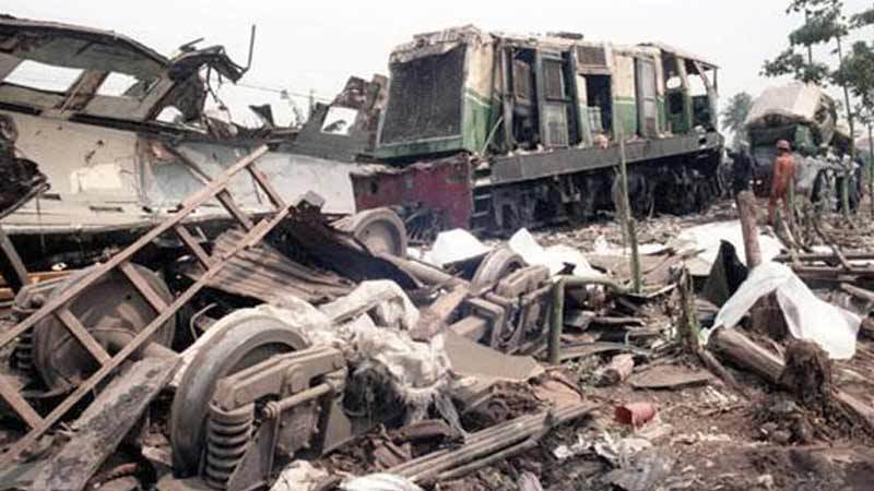 Tragedi Bintaro, Kenangan Pilu Sejarah Kelam Kereta Api - MONITOR