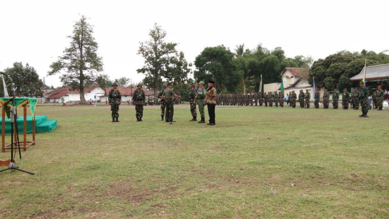 Upacara Penutupan TMMD Reg 103 TA 2018 Kodim Sleman Dihadiri Forkopimda, Danrem 072 Dan Danlanal