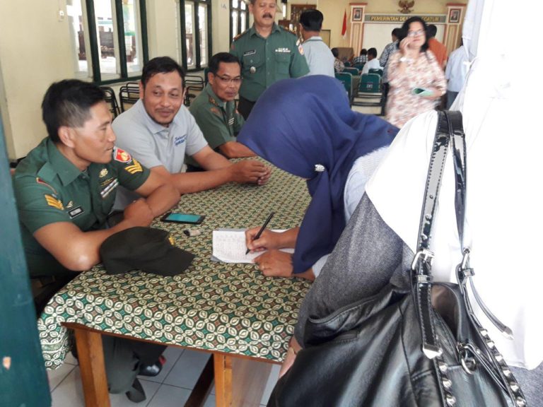 Briefing dilaksanakan Demi Kelancaran Penutupan TMMD Reguler Di Desa Balecatur