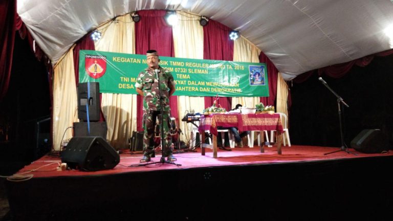 Jelang Akhir Kebersamaan Dengan Warga Balecatur, Satgas TMMD Gelar Hiburan Rakyat