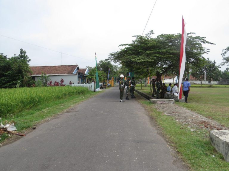 Akses Jalan Kampung Serta Kantong Parkir Di Tertibkan Saat Acara Penutupan TMMD