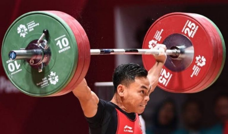 Jadi Juara Dunia Angkat Besi, Eko Yuli Diganjar Penghargaan Rp 200 Juta