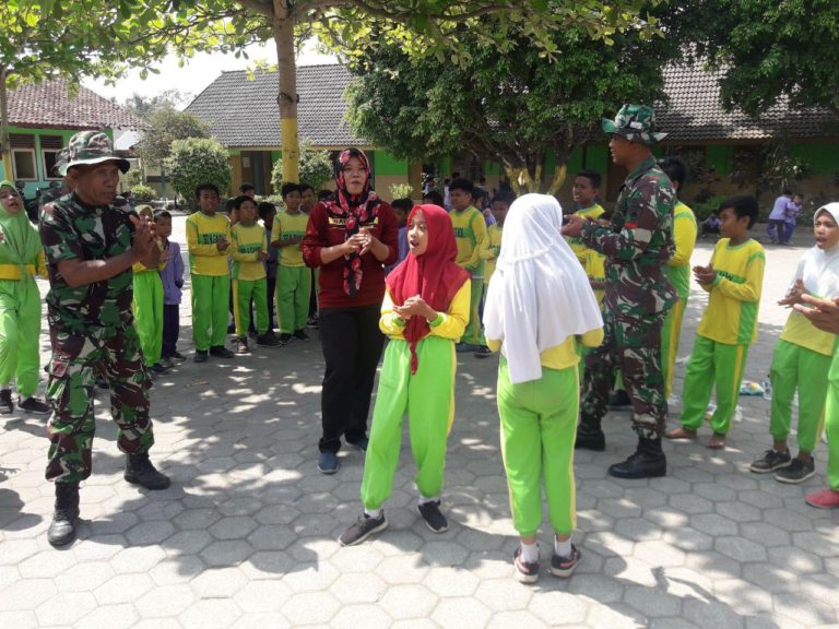 TMMD Reg 103 Kodim Sleman Diwarnai Dengan Kegiatan Outbond Siswa SD