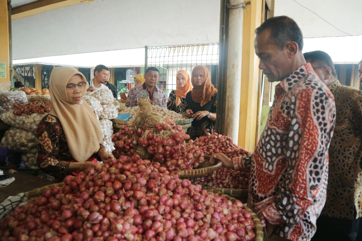 iHargai Pangan iPokoki di Kota iYogyakartai Stabil MONITOR