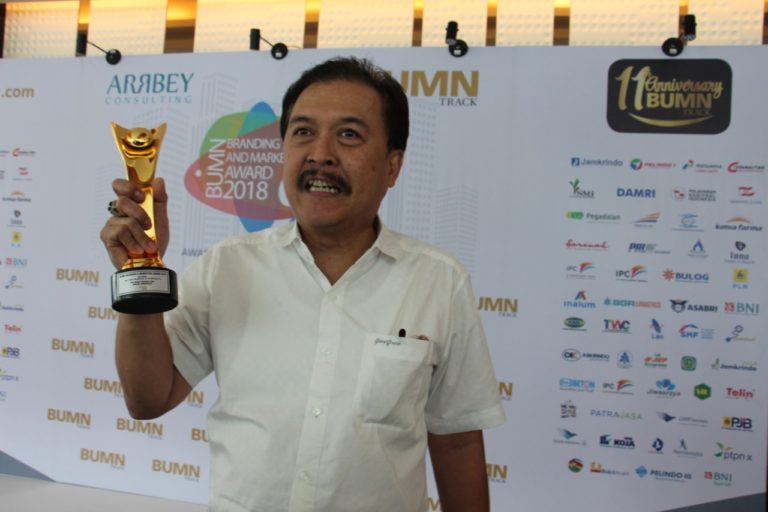 Perum Jamkrindo Sabet Penghargaan The Best Marketing 2018