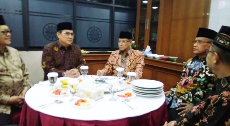 Diplomasi Nasi Liwet ala Muhammadiyah-NU