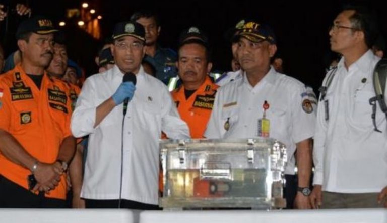 Black Box Ketemu, Tim Basarnas Masih Dikerahkan Cari Korban Lion Air