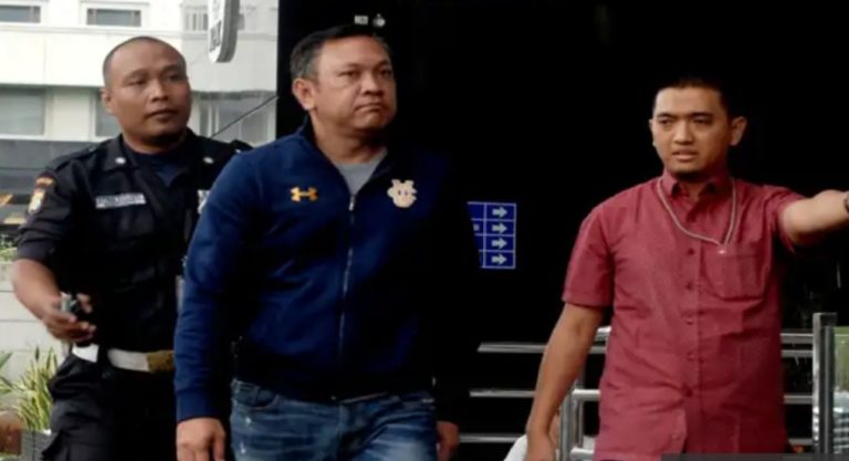 Diperiksa 12 Jam, Bupati Pakpak Bharat Resmi Ditahan KPK
