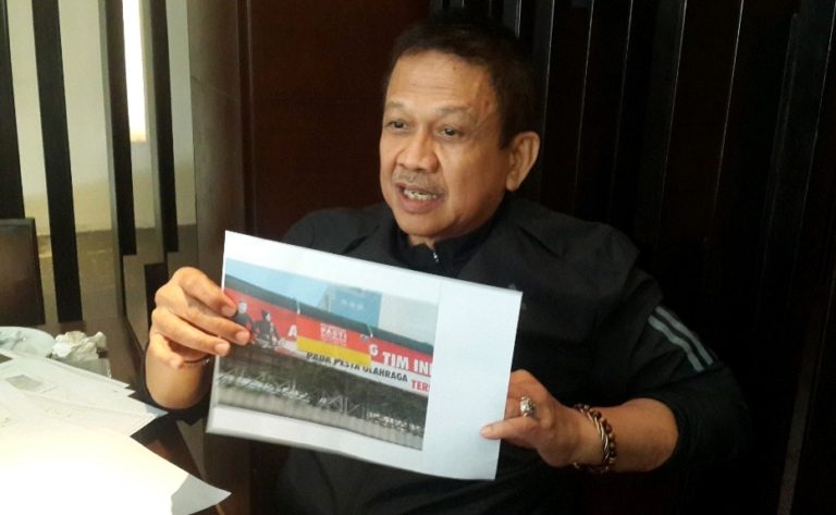 Anies Dianggap Lebay dalam Menindak Reklame Bodong