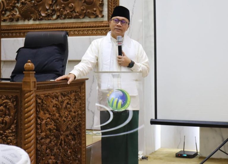 Dihadapan Ribuan Santri, Ketua MPR Ingatkan Pentingnya Penguasaan Iptek