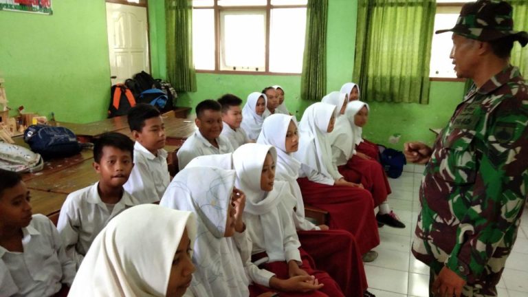 Siswa SD Diberikan Pelajaran Tentang Nilai-nilai Pancasila