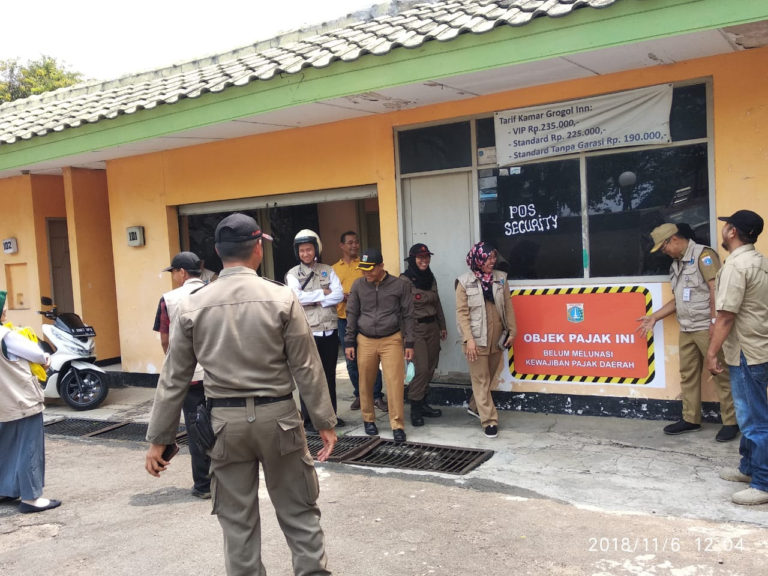 Penunggak Pajak di Kebon Jeruk Dibikin Malu