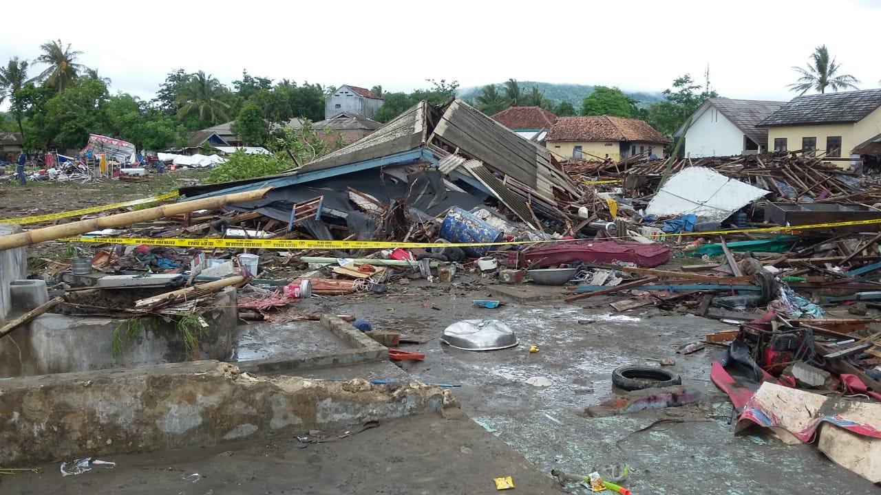 Data Terbaru BNPB; Korban Meninggal Tsunami Selat Sunda 373 Jiwa - MONITOR