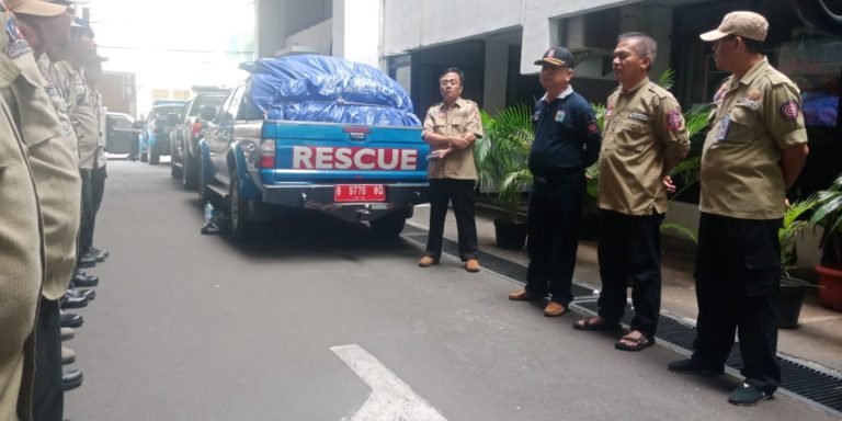 Dinsos DKI Salurkan Bantuan untuk Korban Tsunami Selat Sunda