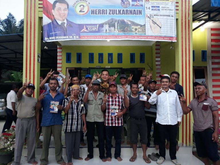 Warga Dolok Masihul Sergai beri dukungan kepada Herri Zulkarnain