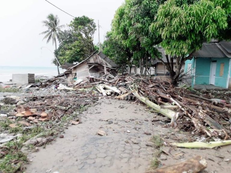 Polri Didesak Usut Kasus Pungli Korban Tsunami Selat Sunda