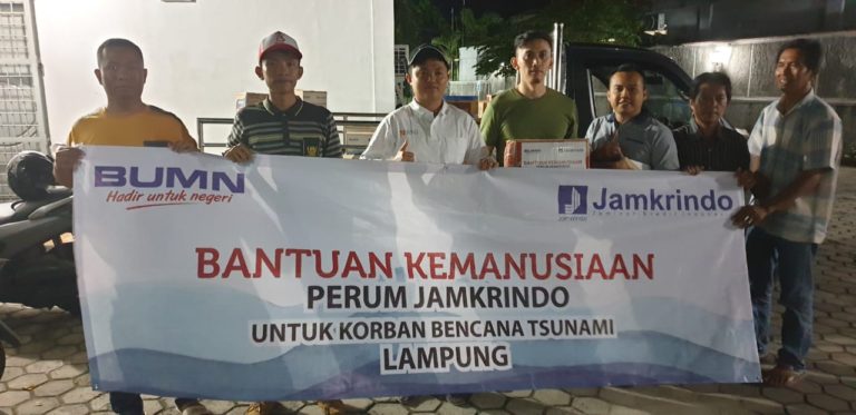 Gerak Cepat Jamkrindo Kirim Bantuan untuk Korban Tsunami di Lampung