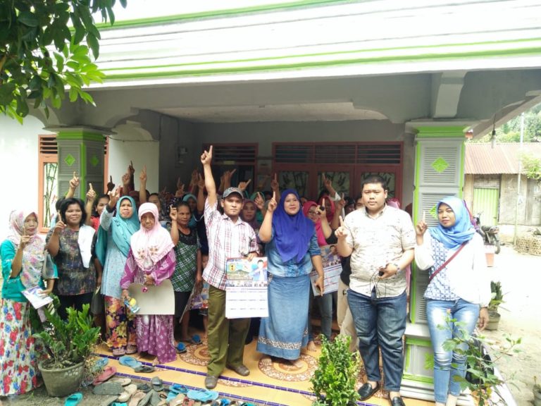 Ibu-Ibu Pengajian di Simalungun nyatakan Dukungan pada Hinca Pandjaitan