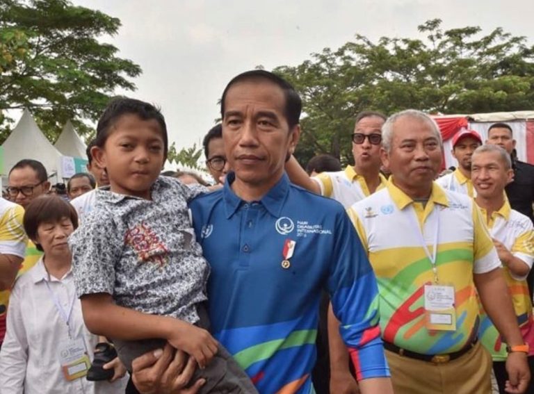 Adul, Bocah Penyandang Disabilitas ini Luluhkan Hati Jokowi