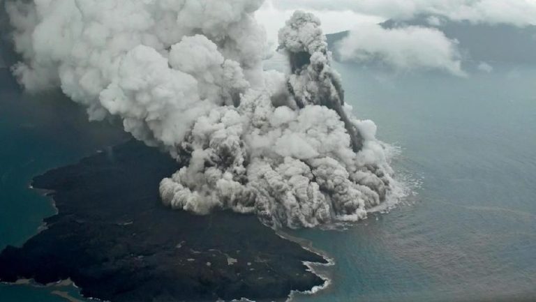 Erupsi Gunung Anak Krakatau, BNPB Tetapkan Status Waspada