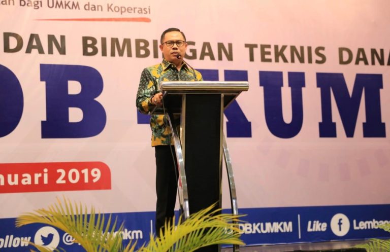 Direktur Pembiayaan Syariah menyampaikan arahannya pada acara Sinergitas Program Kegiatan Kemenkop UKM, dan Dekranas di Tarakan, Kalimantan Utara, Kamis (24/1/2019).