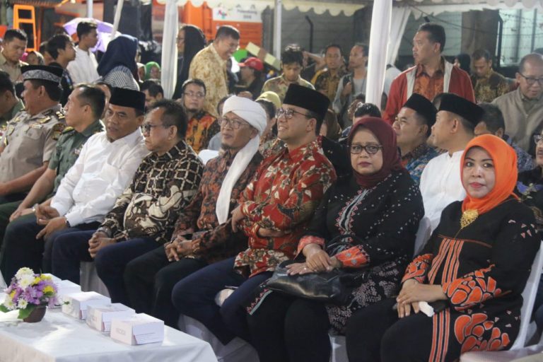 Hadiri Nikahan Massal, Aa Gym Beberkan 5 Tips Awet Pernikahan
