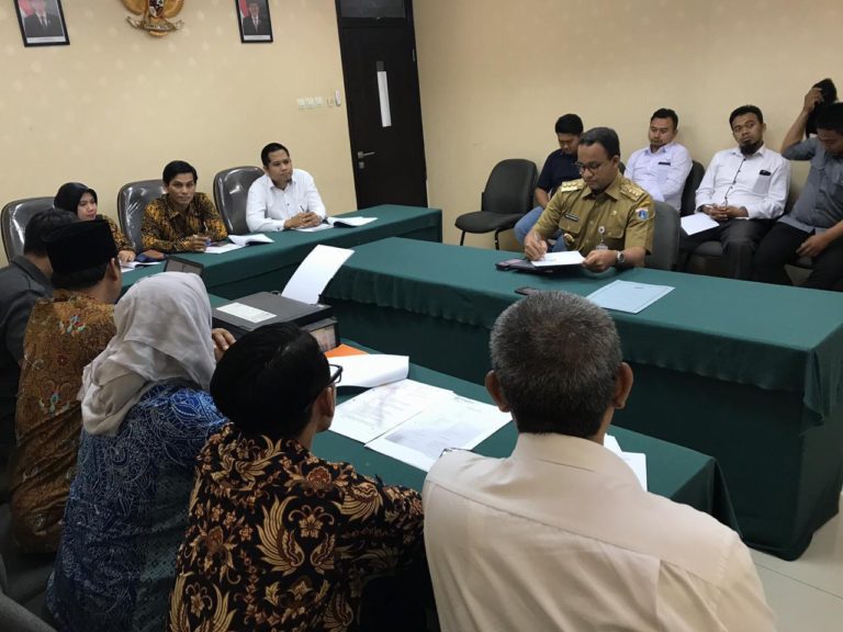 Gara-gara Gestur Dua Jari, Anies Penuhi Panggilan Bawaslu