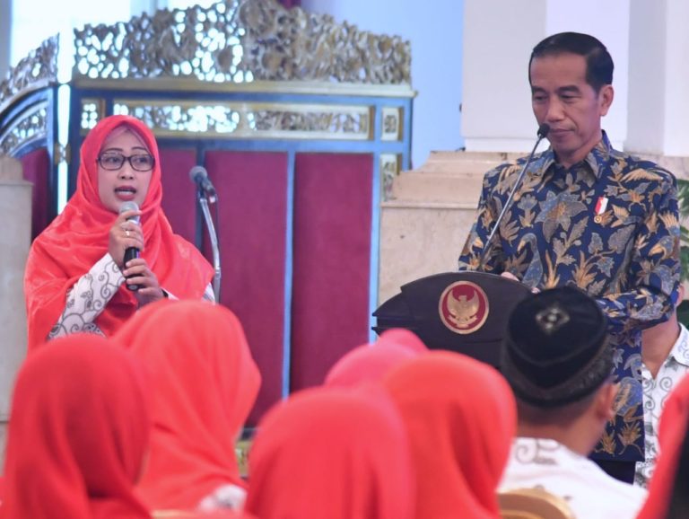 Saat Jokowi minta Guru PGSI blak-blakan Masalah Birokrasi