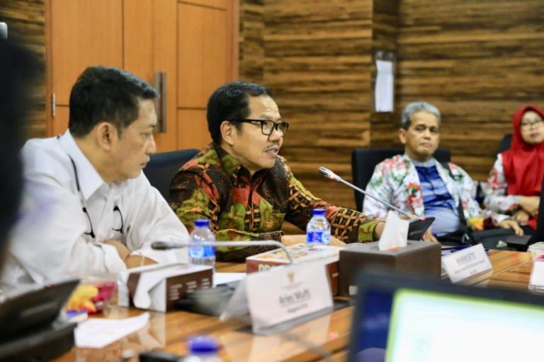 LPDB KUMKM Siap Menyalurkan Dana ke Lembaga Keuangan Desa