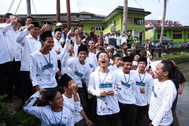Ribuan Santri Ikuti Launching Santri Tani Milenial Kementan