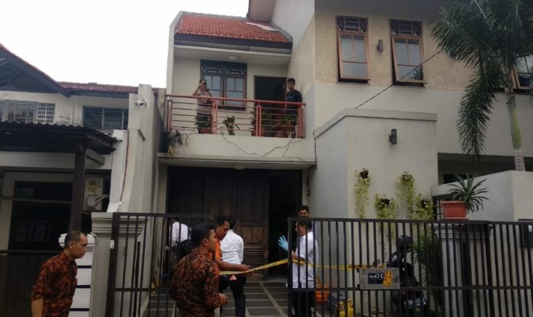 Teror Mengintai Dua Pucuk Pimpinan KPK