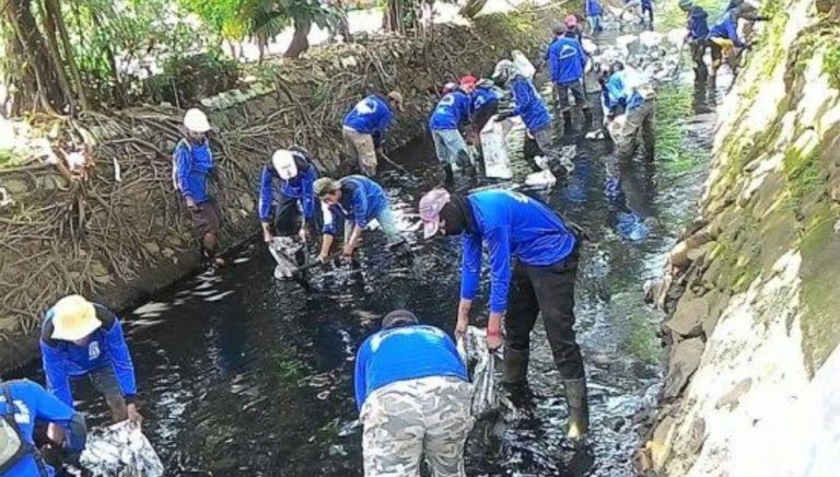 Dinas SDA DKI Kerahkan Pasukan Biru Awasi Banjir